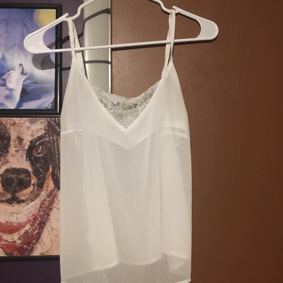 Sold on Curtsy - Picture 2 of 3